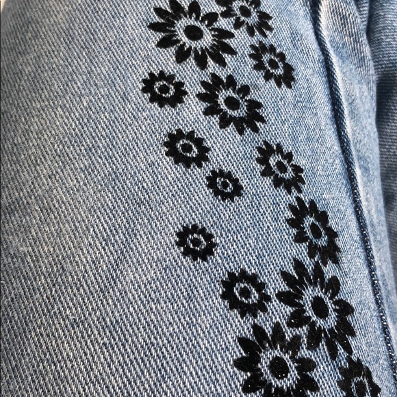 ADORABLE BOOTCUT JEANS - Picture 5 of 5